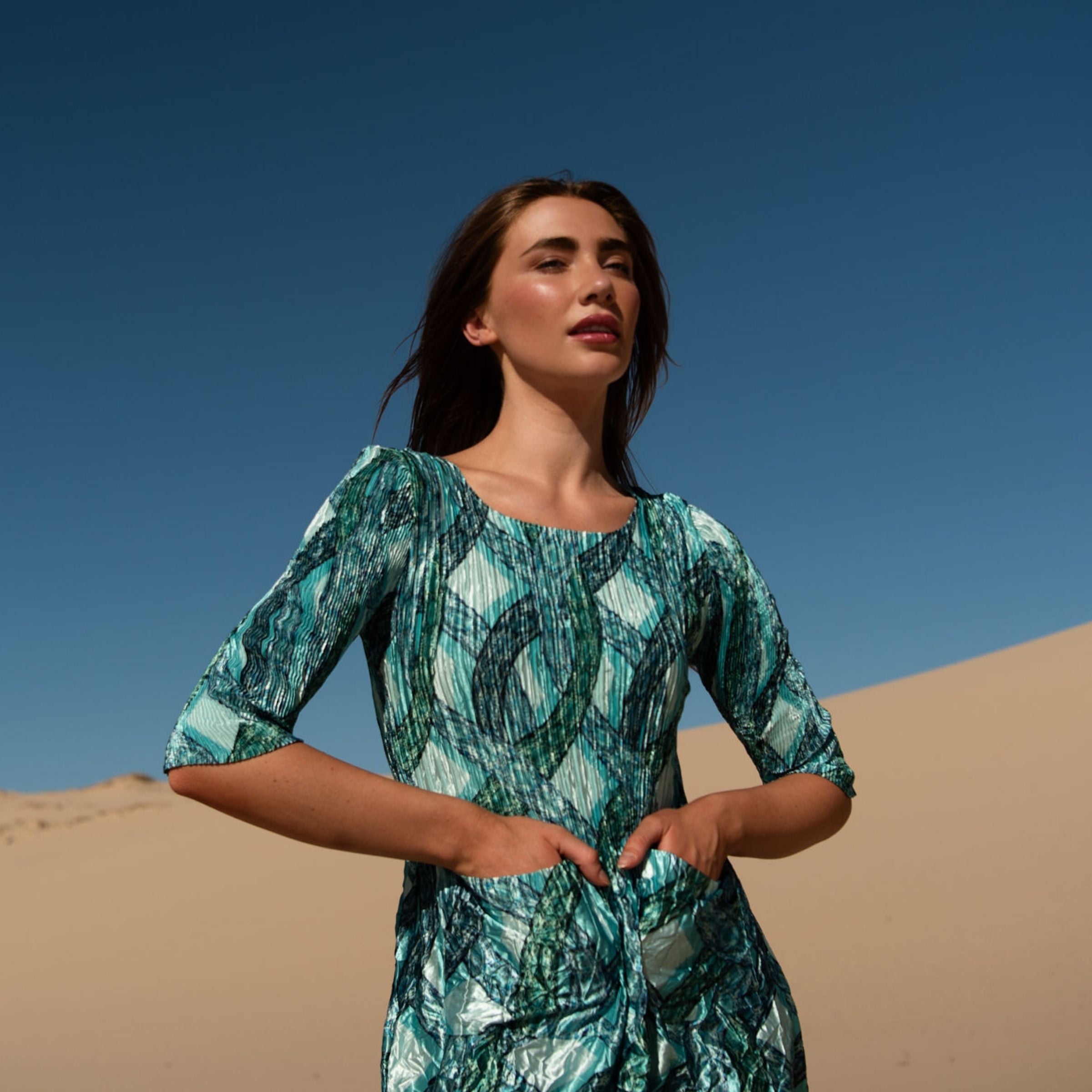 3/4 Sleeve Smash Pocket Dress - Glossy