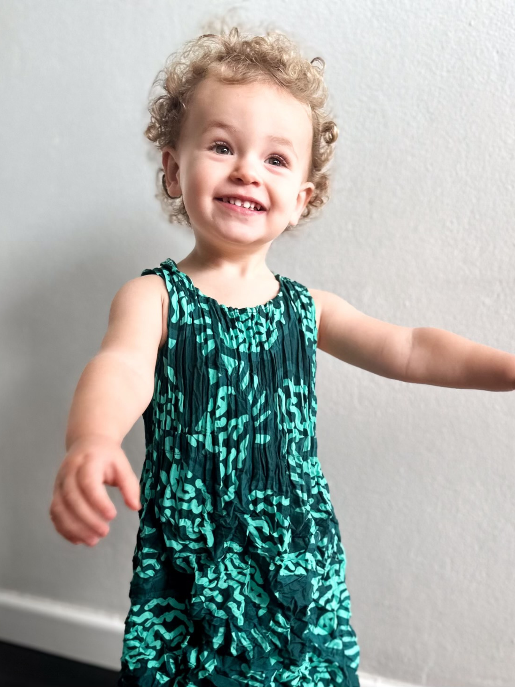 Mini Smash Pocket Dress | Green Cockatoo