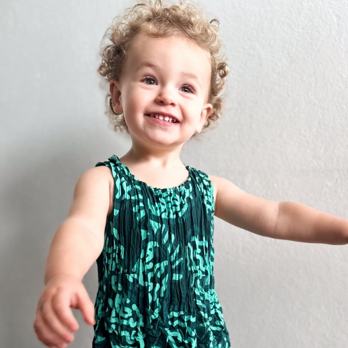 Mini Smash Pocket Dress | Green Cockatoo