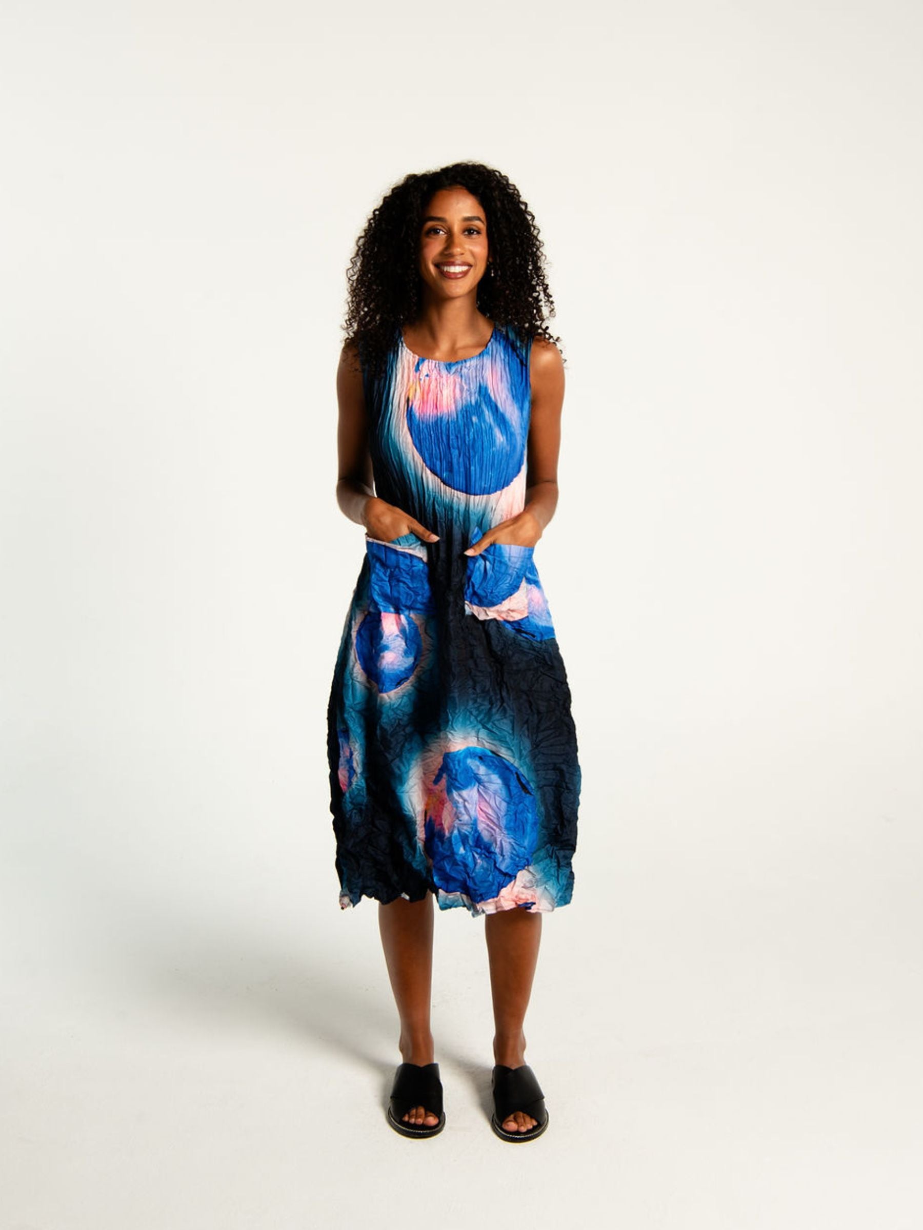 Smash Pocket Dress AW26 | ALQUEMA | Sleeveless Summer Dress | Shop Now